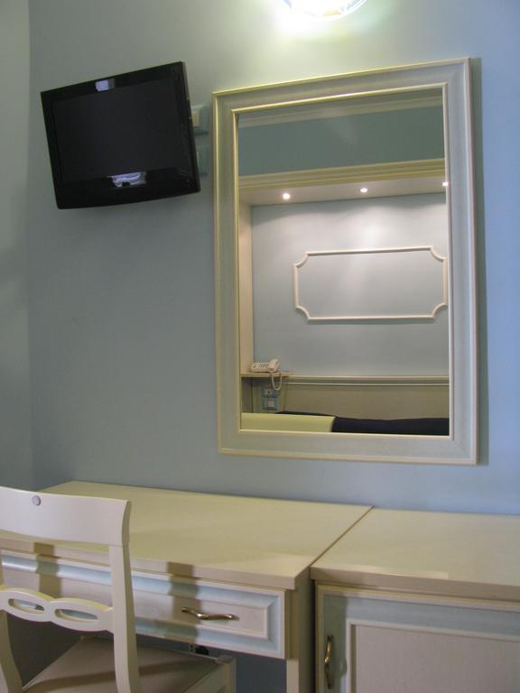Tiffany Roma Suite الغرفة الصورة